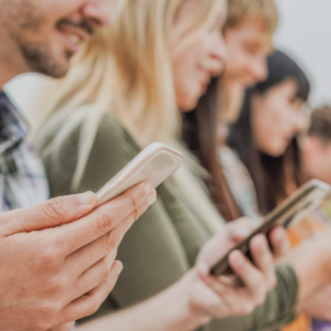 Logo du groupe ✈️ Entraide – Mobilité Internationale